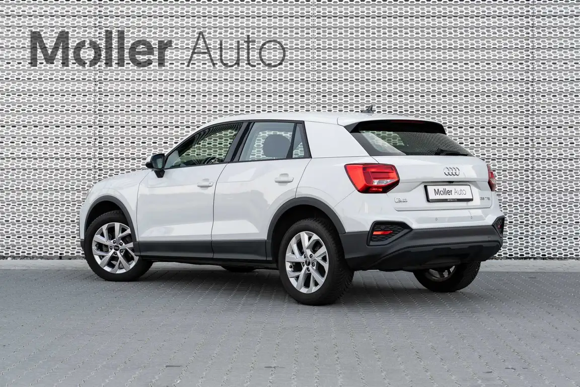 AUDI Q2