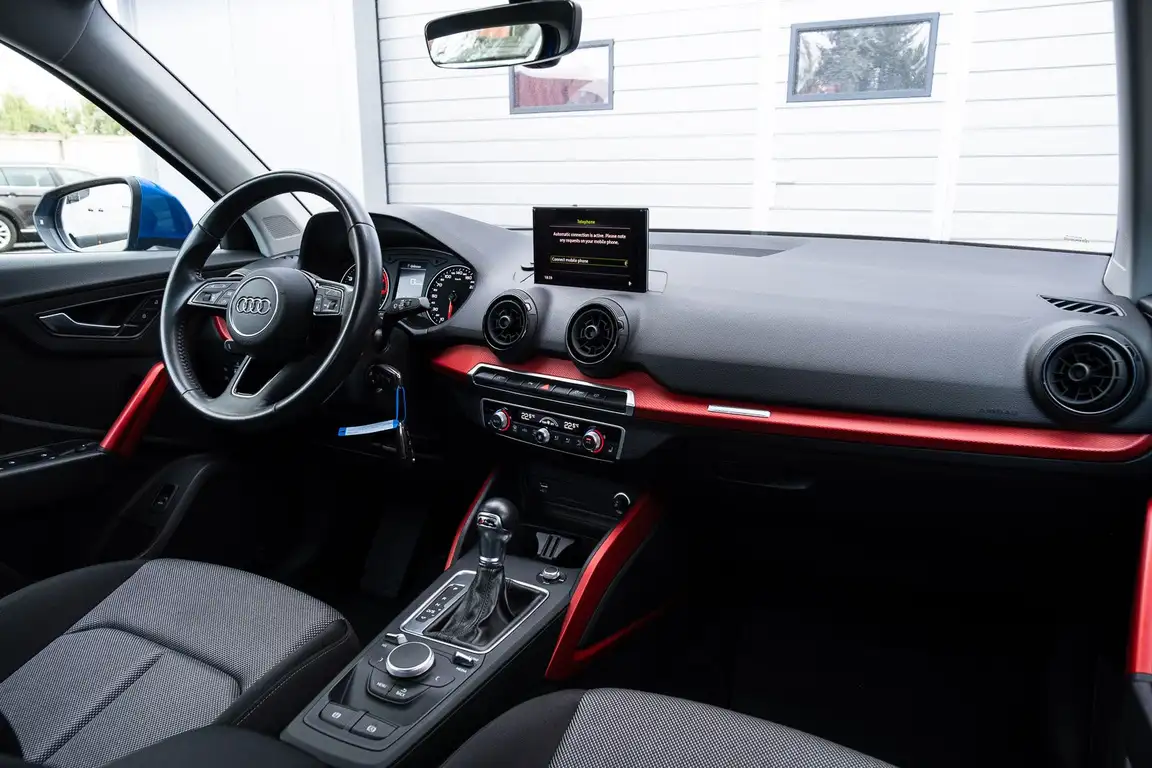 AUDI Q2