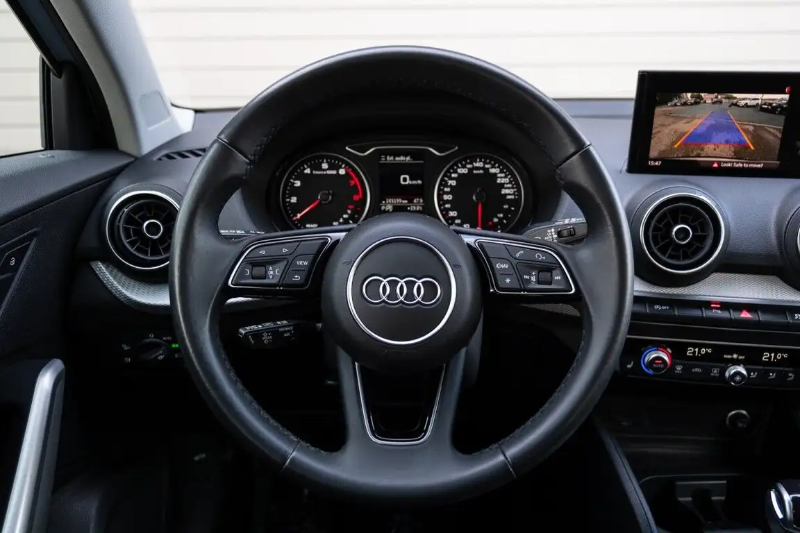 AUDI Q2