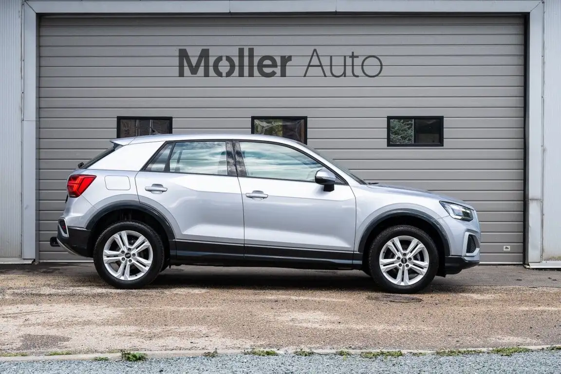 AUDI Q2
