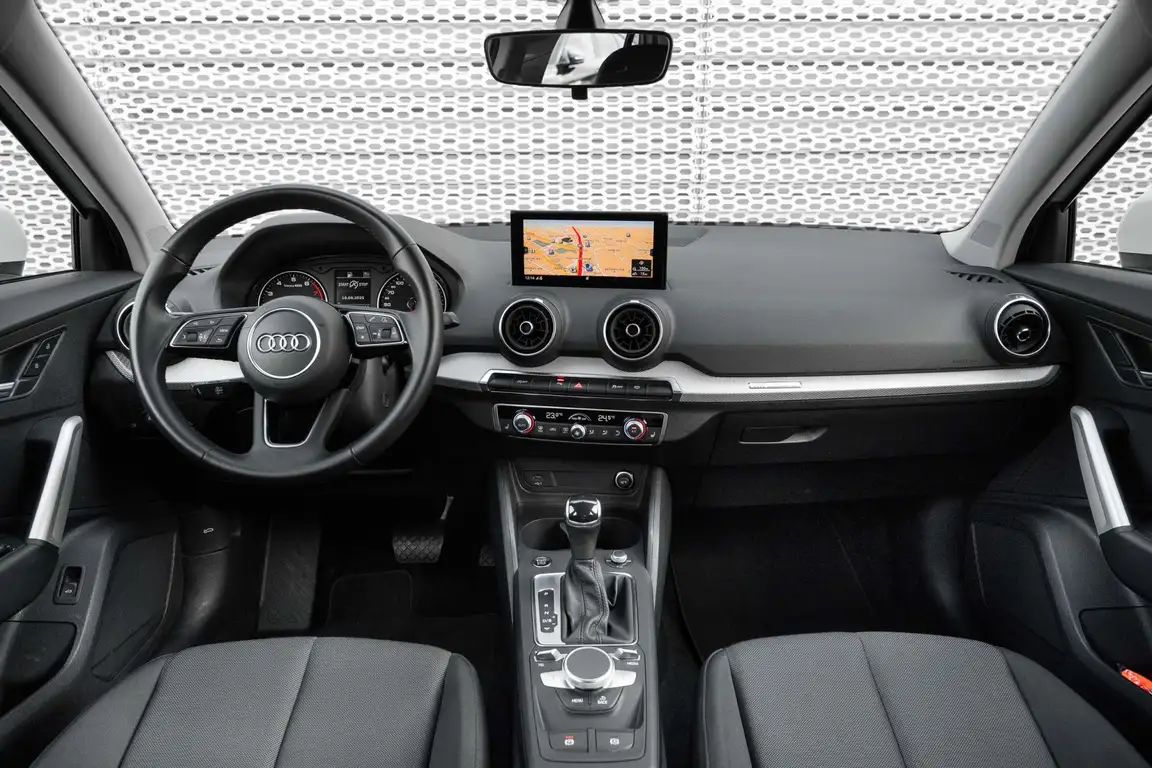 AUDI Q2