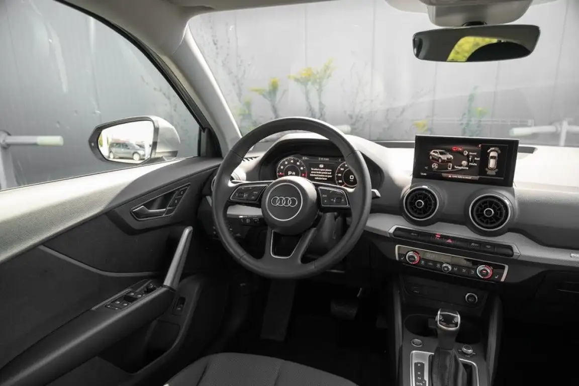 AUDI Q2