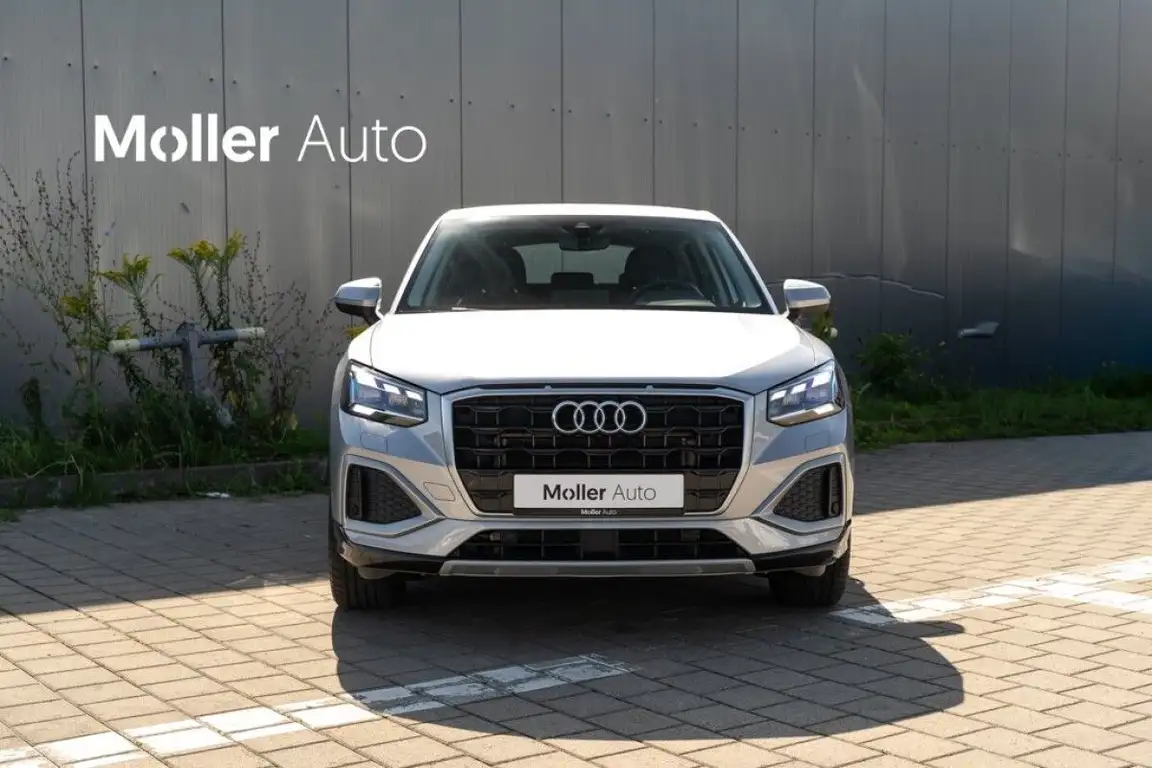 AUDI Q2