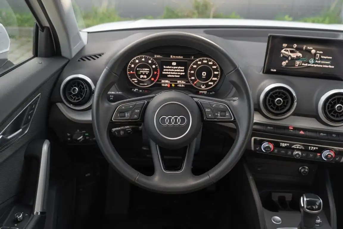AUDI Q2