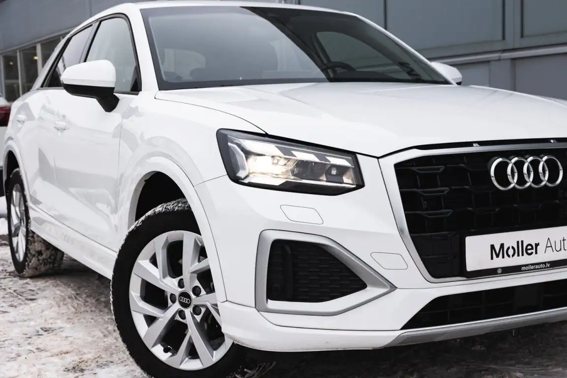 AUDI Q2