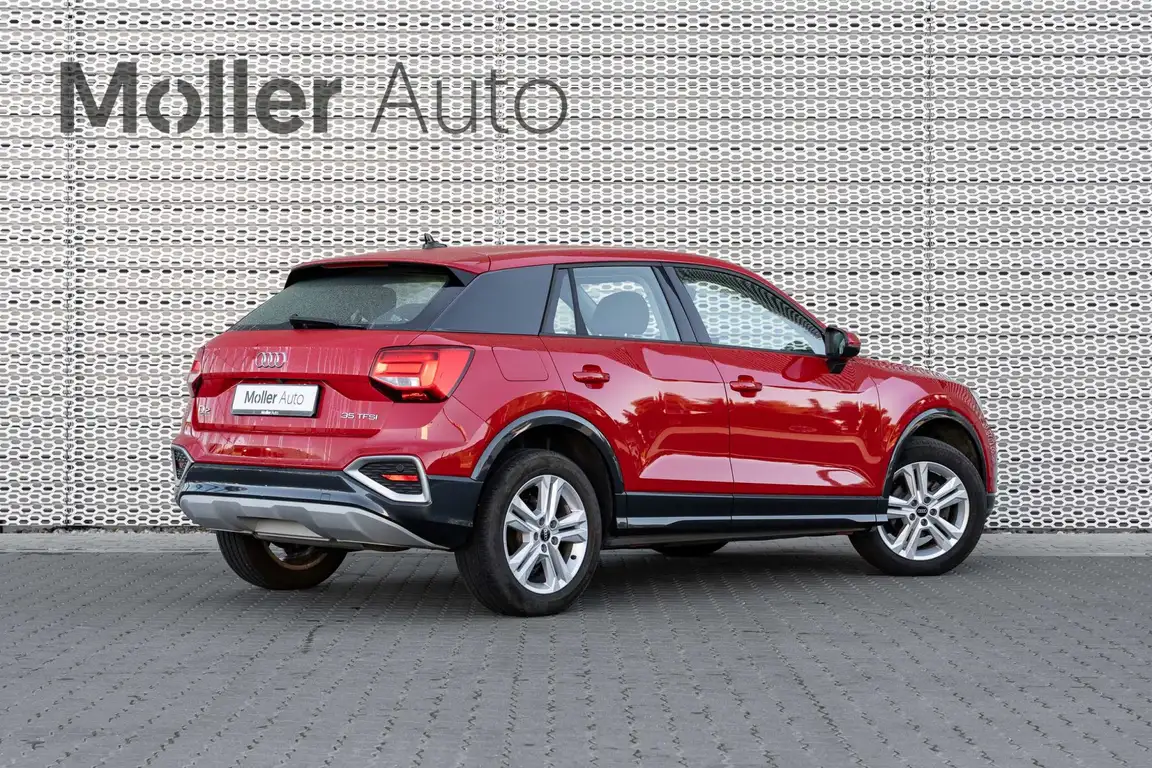AUDI Q2