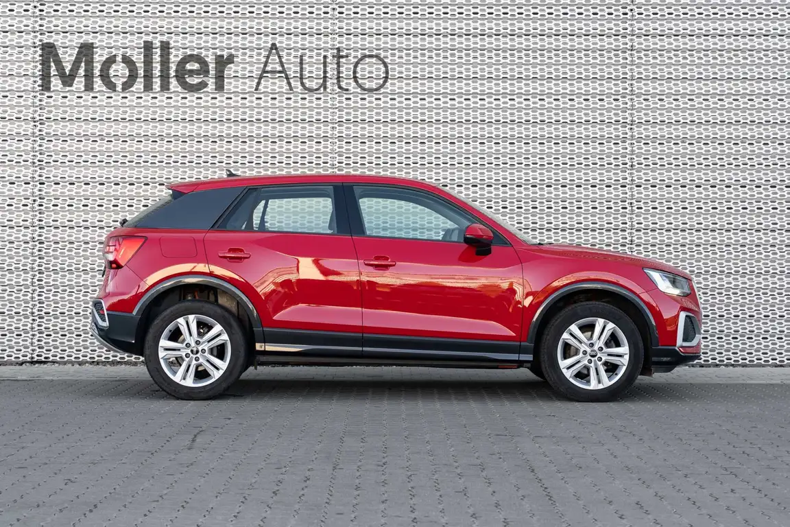 AUDI Q2