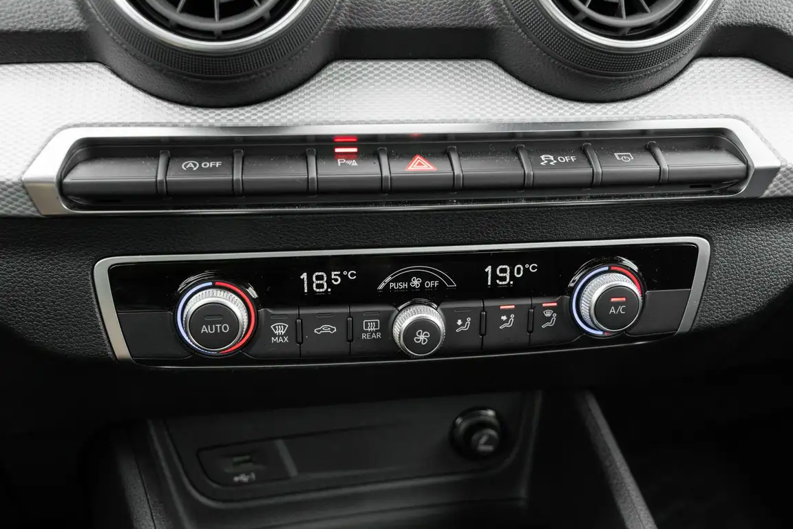 AUDI Q2