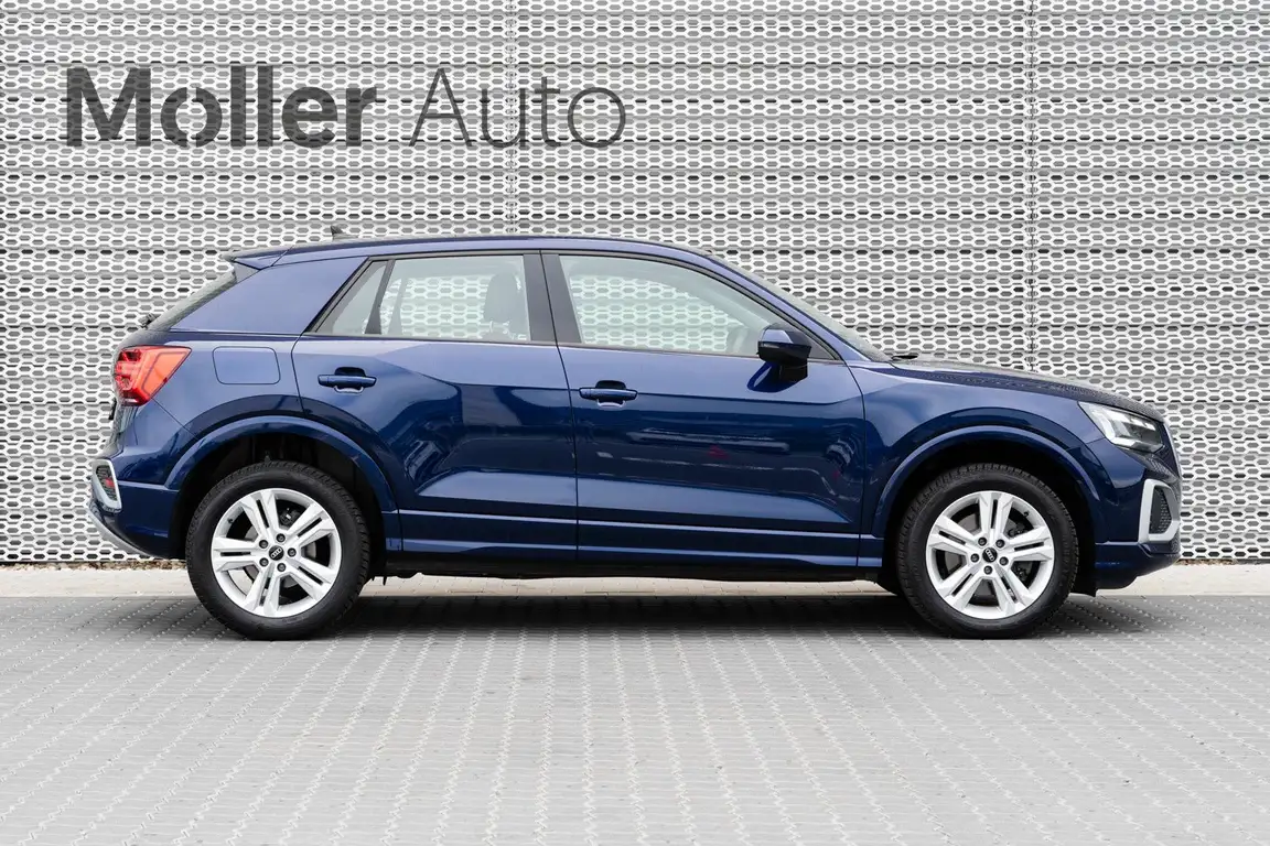 AUDI Q2