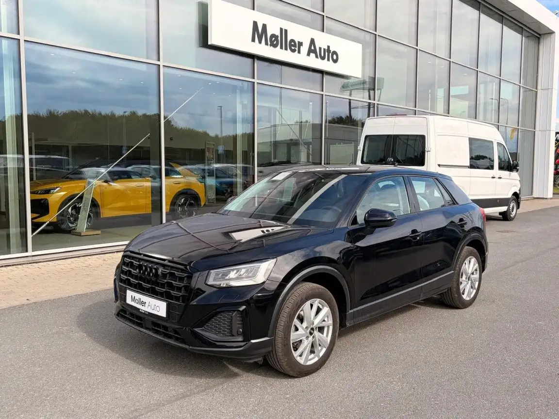 AUDI Q2