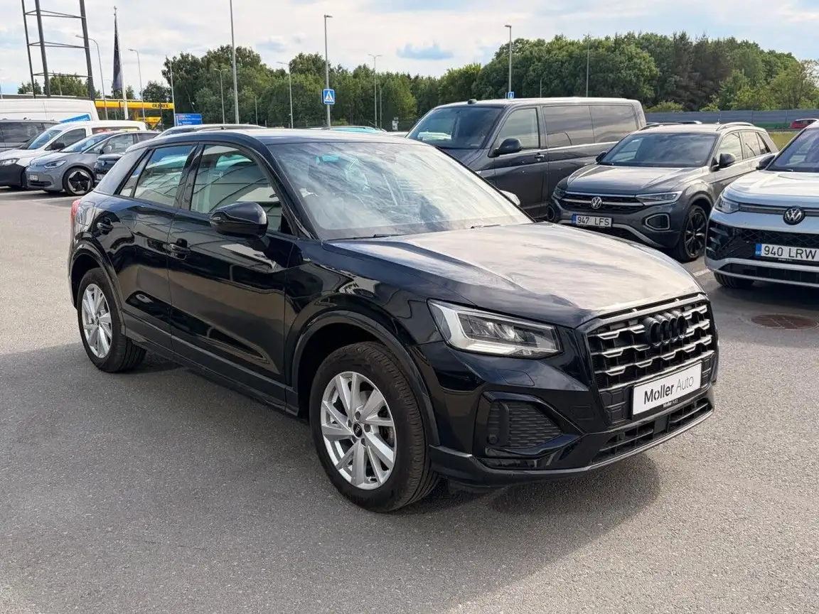 AUDI Q2