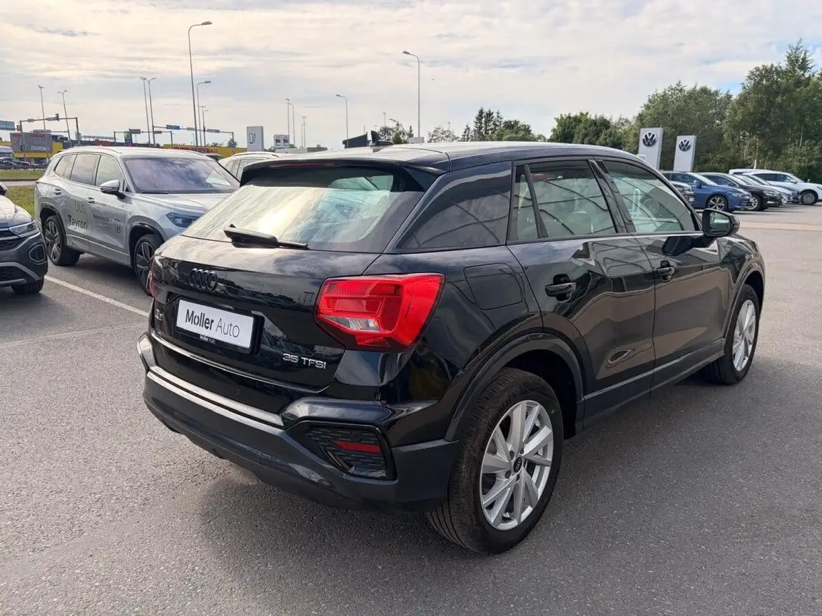 AUDI Q2