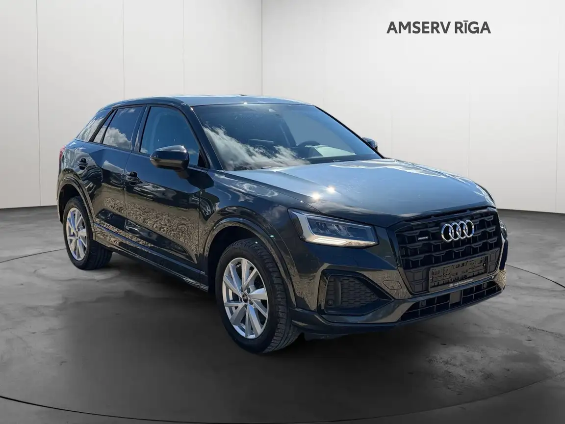 AUDI Q2