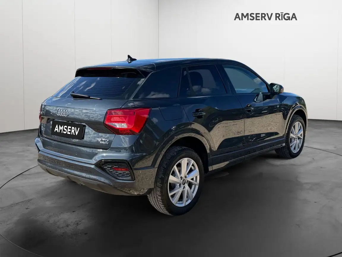 AUDI Q2