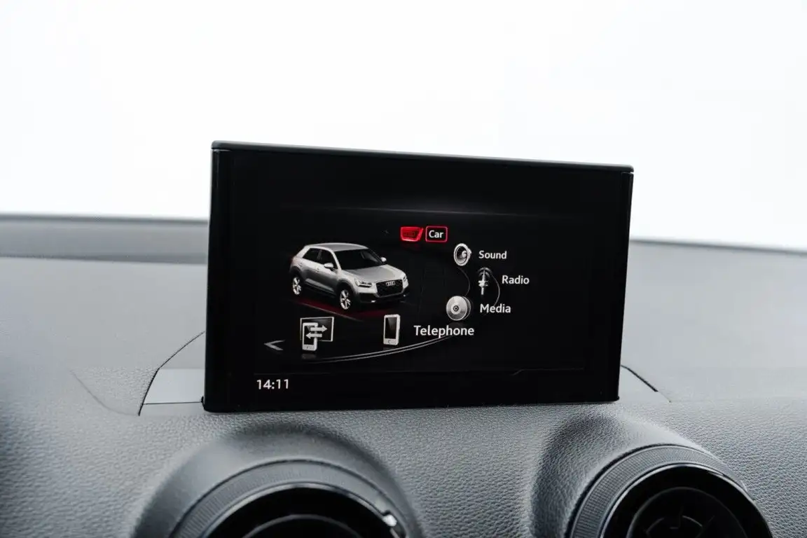 AUDI Q2