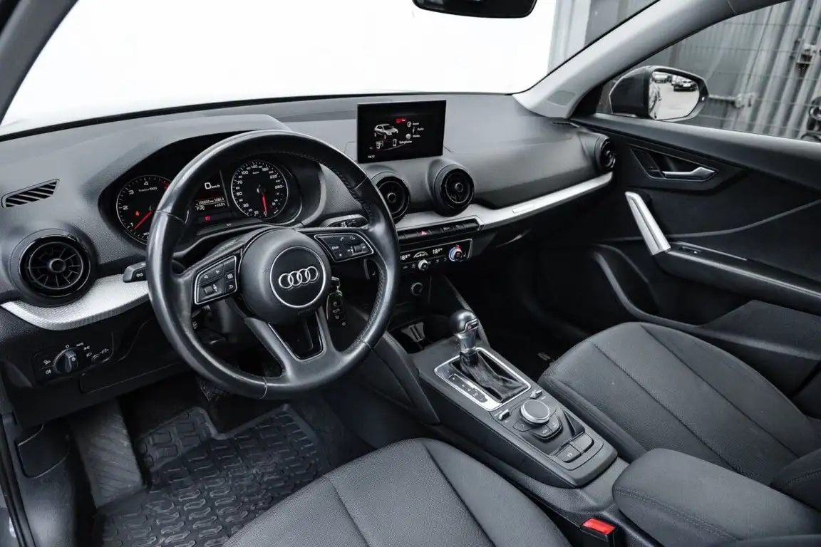 AUDI Q2