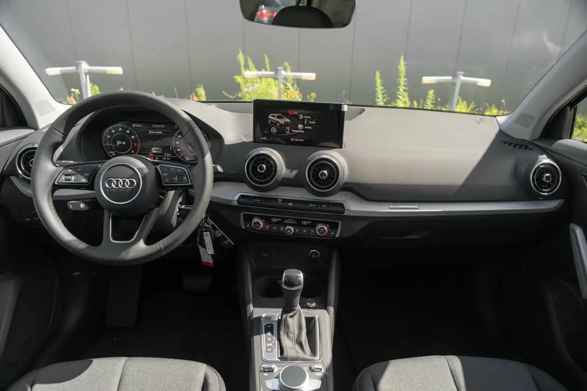 AUDI Q2