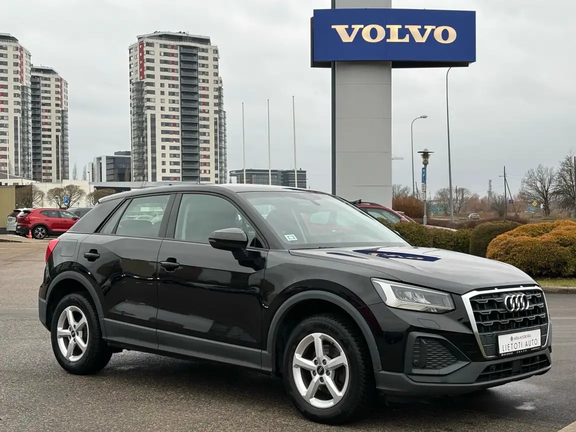 AUDI Q2