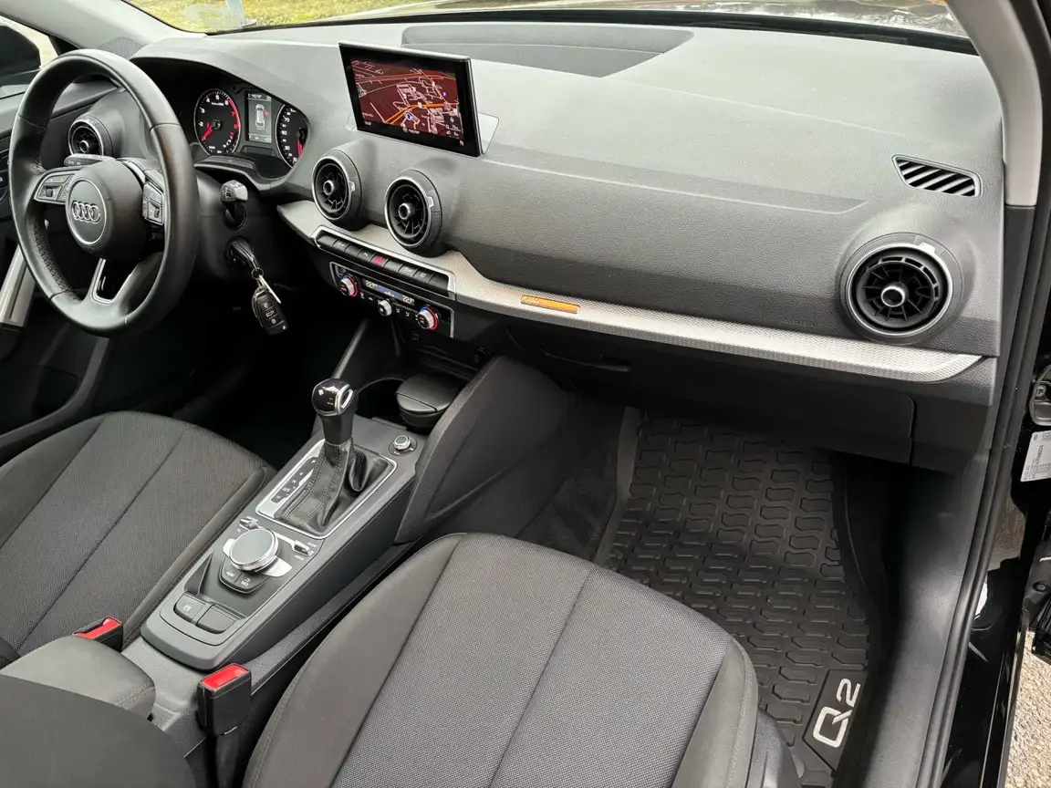 AUDI Q2