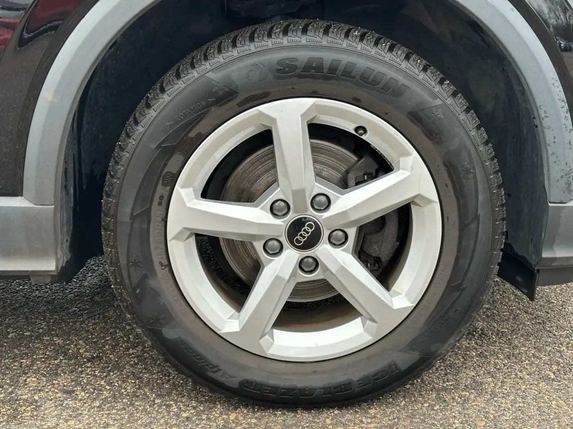 AUDI Q2