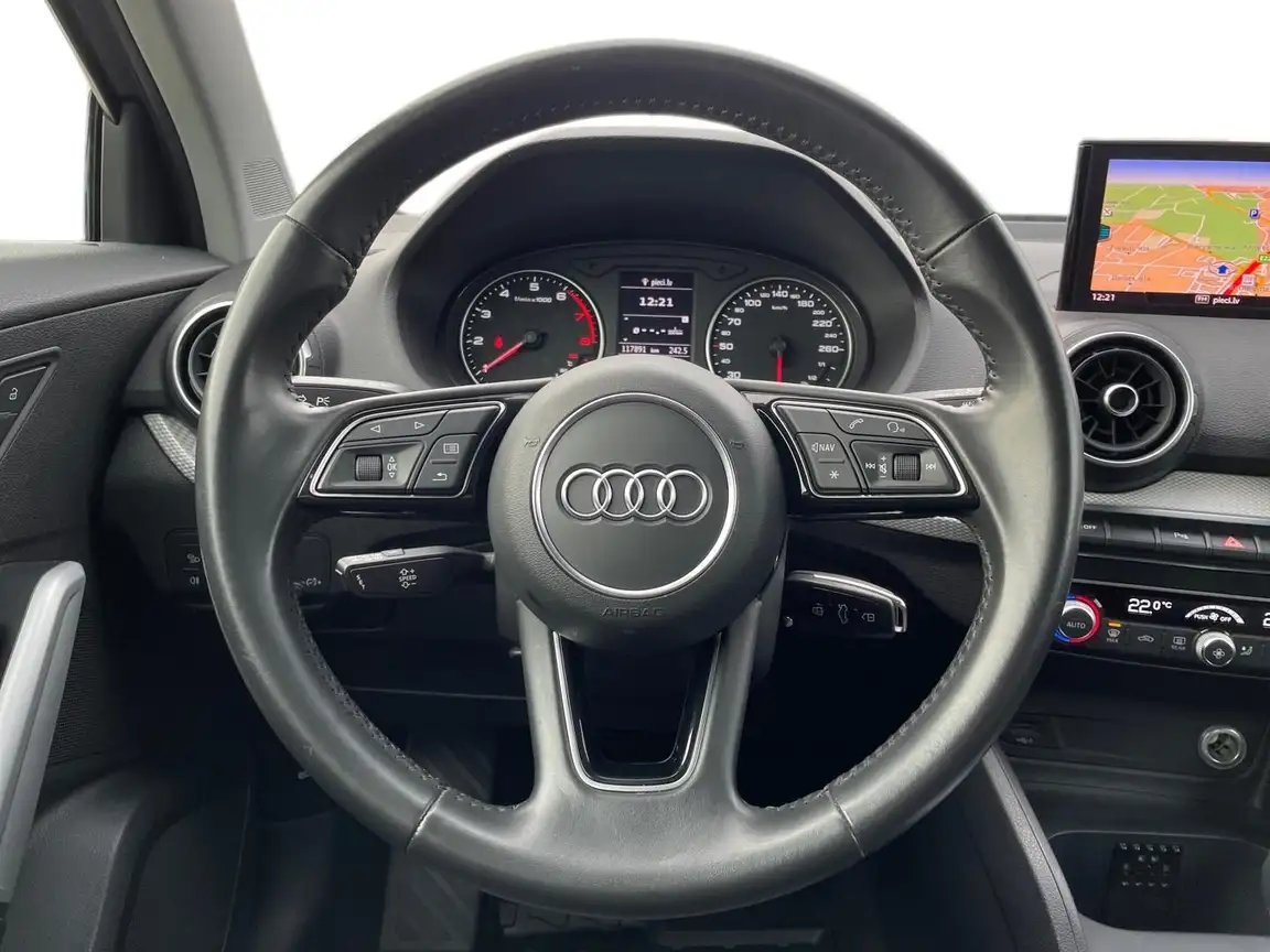 AUDI Q2