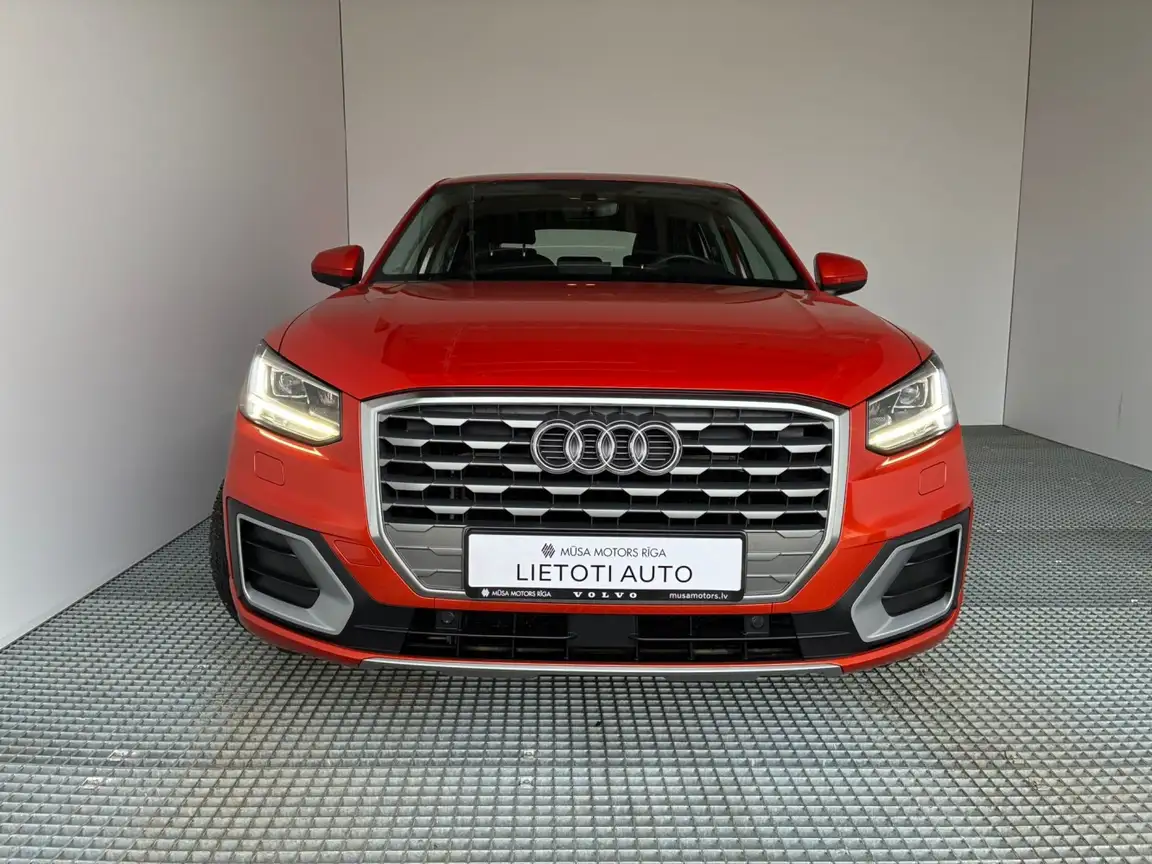 AUDI Q2