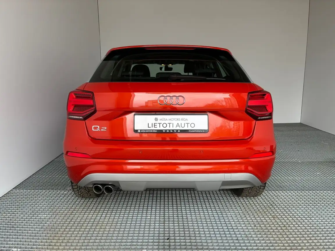 AUDI Q2