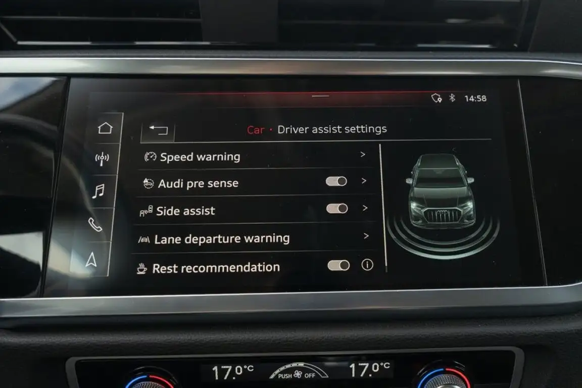 AUDI Q3