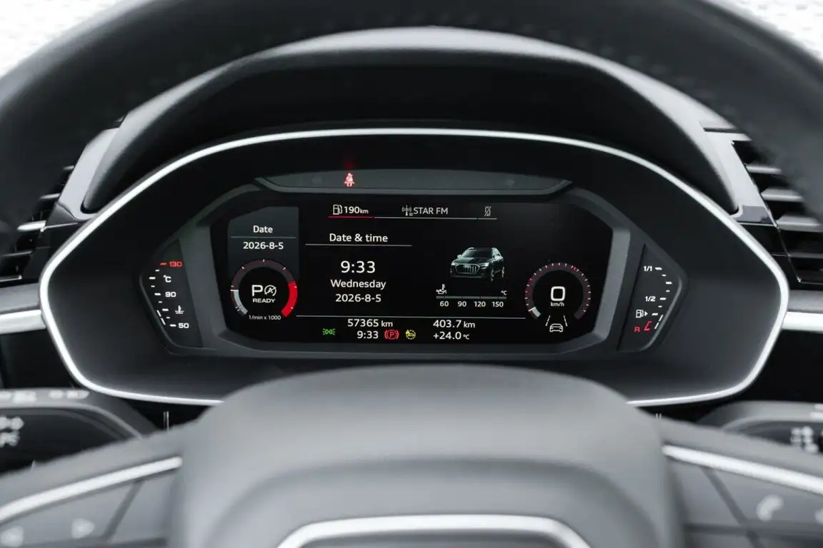 AUDI Q3