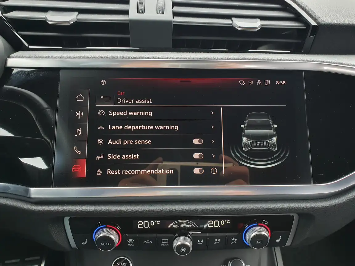 AUDI Q3