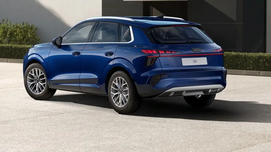 AUDI Q3