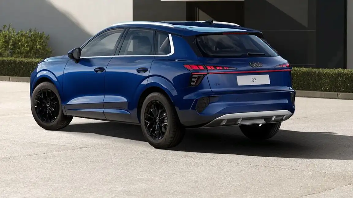 AUDI Q3