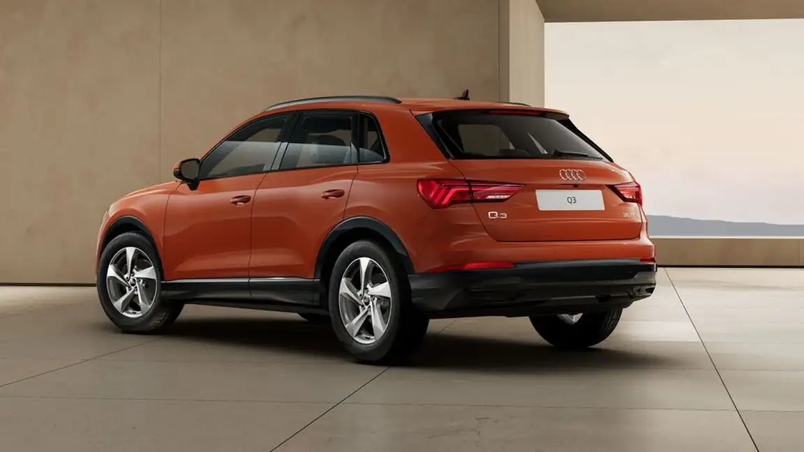 AUDI Q3