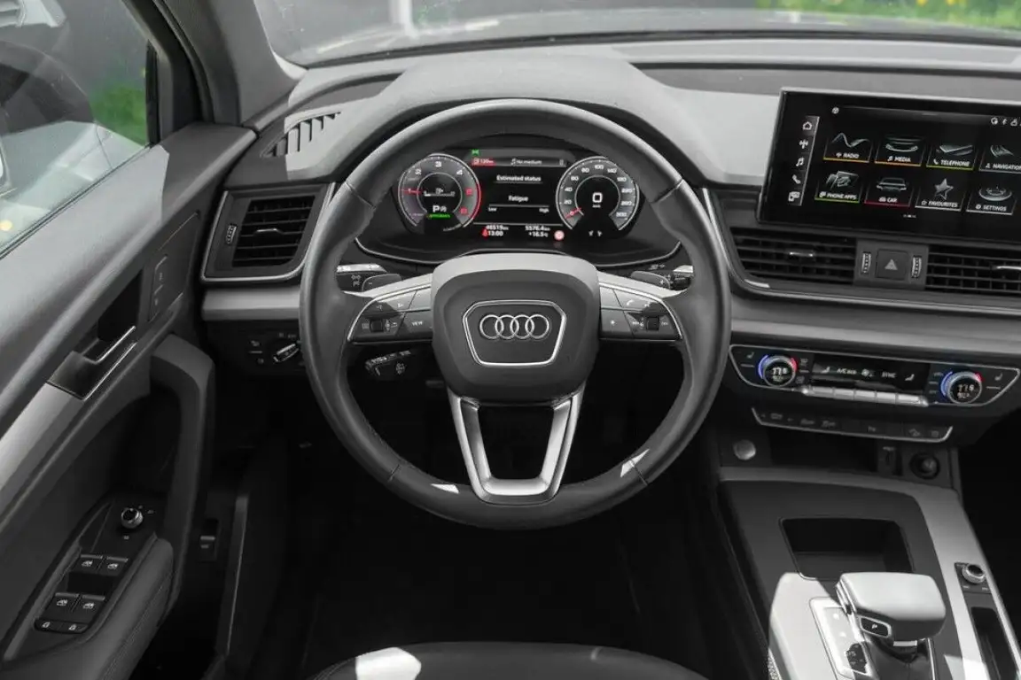 AUDI Q5