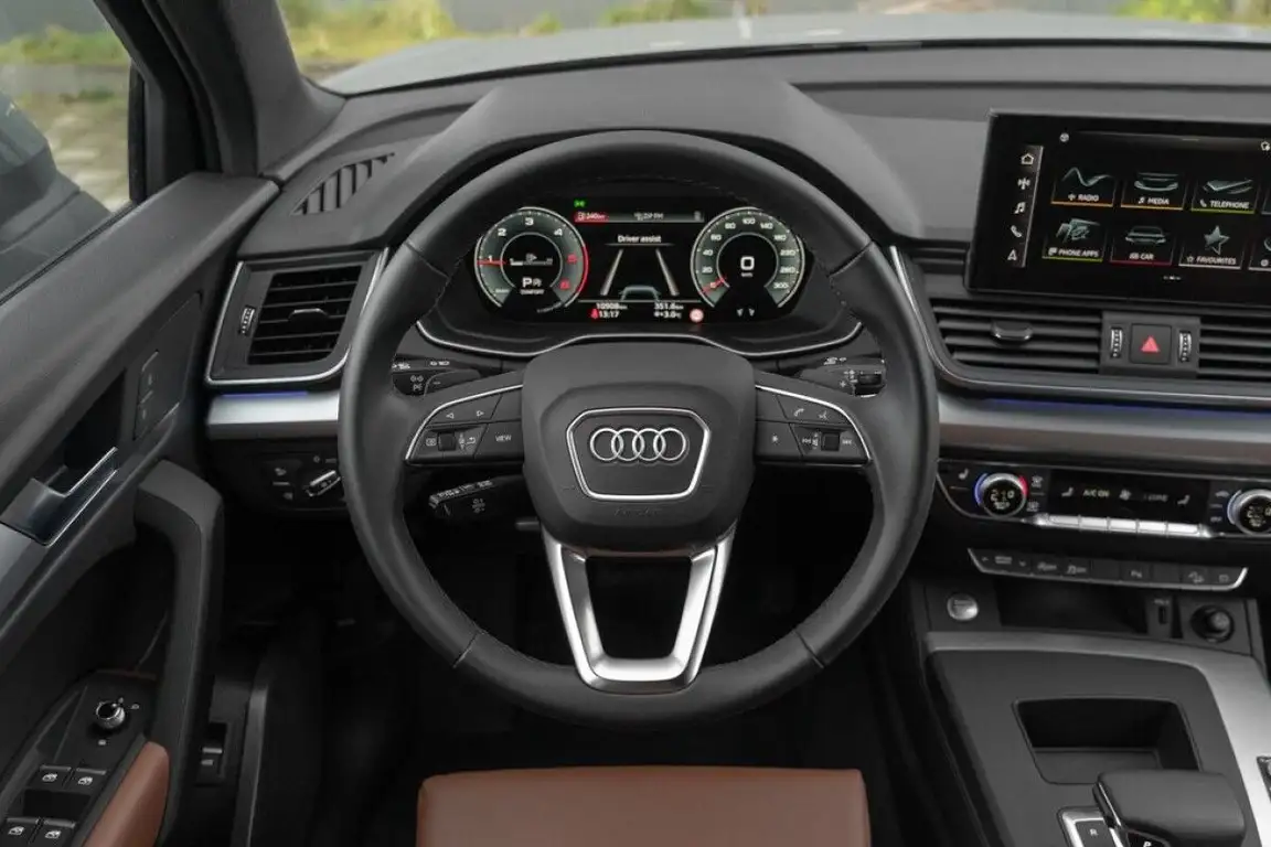 AUDI Q5