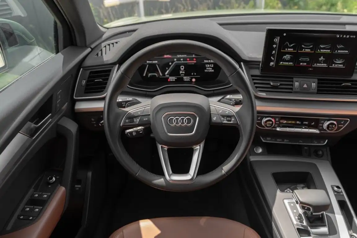 AUDI Q5