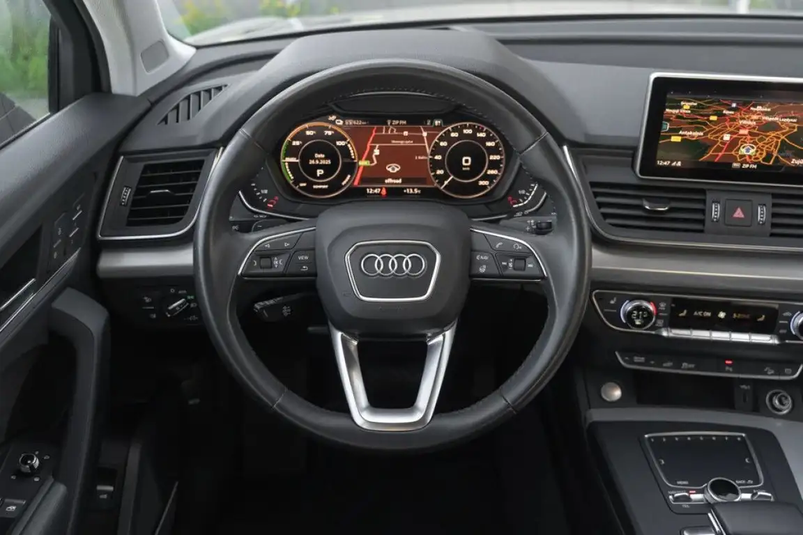 AUDI Q5