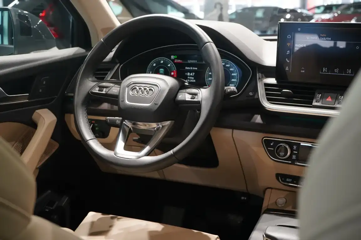AUDI Q5