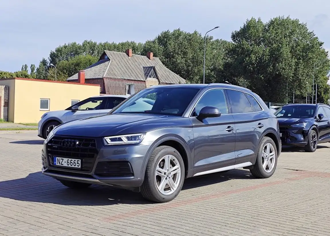 AUDI Q5