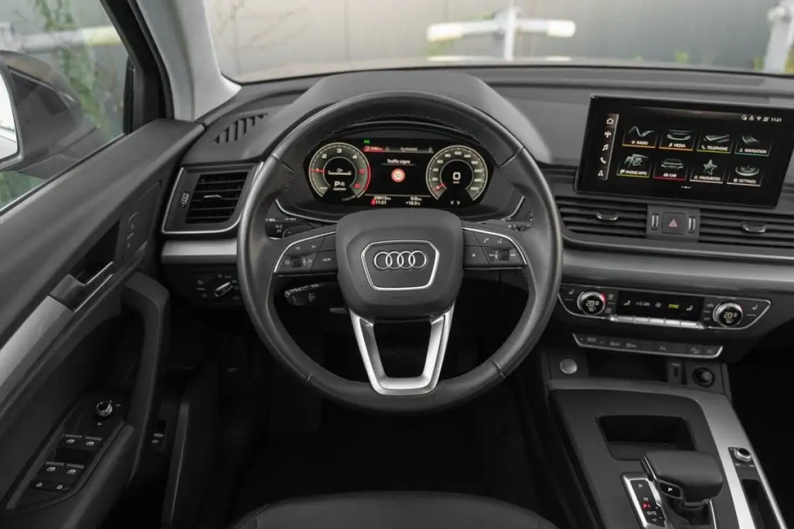 AUDI Q5