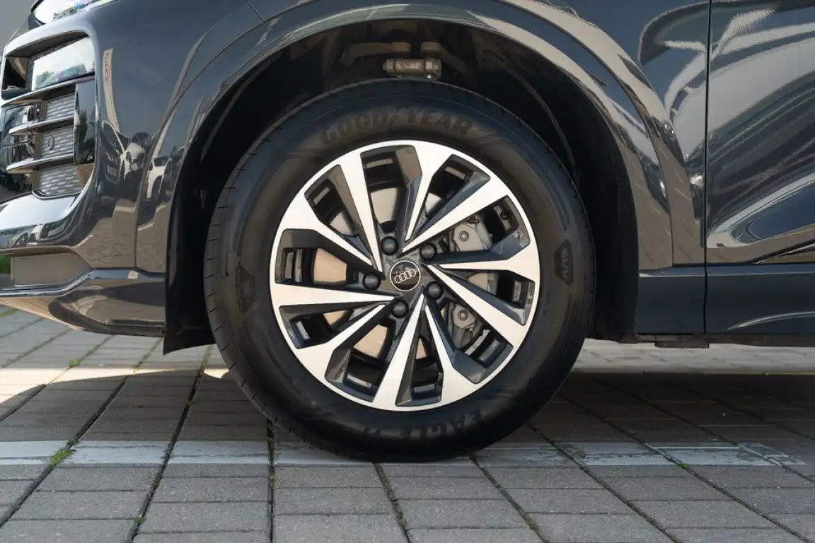 AUDI NONE