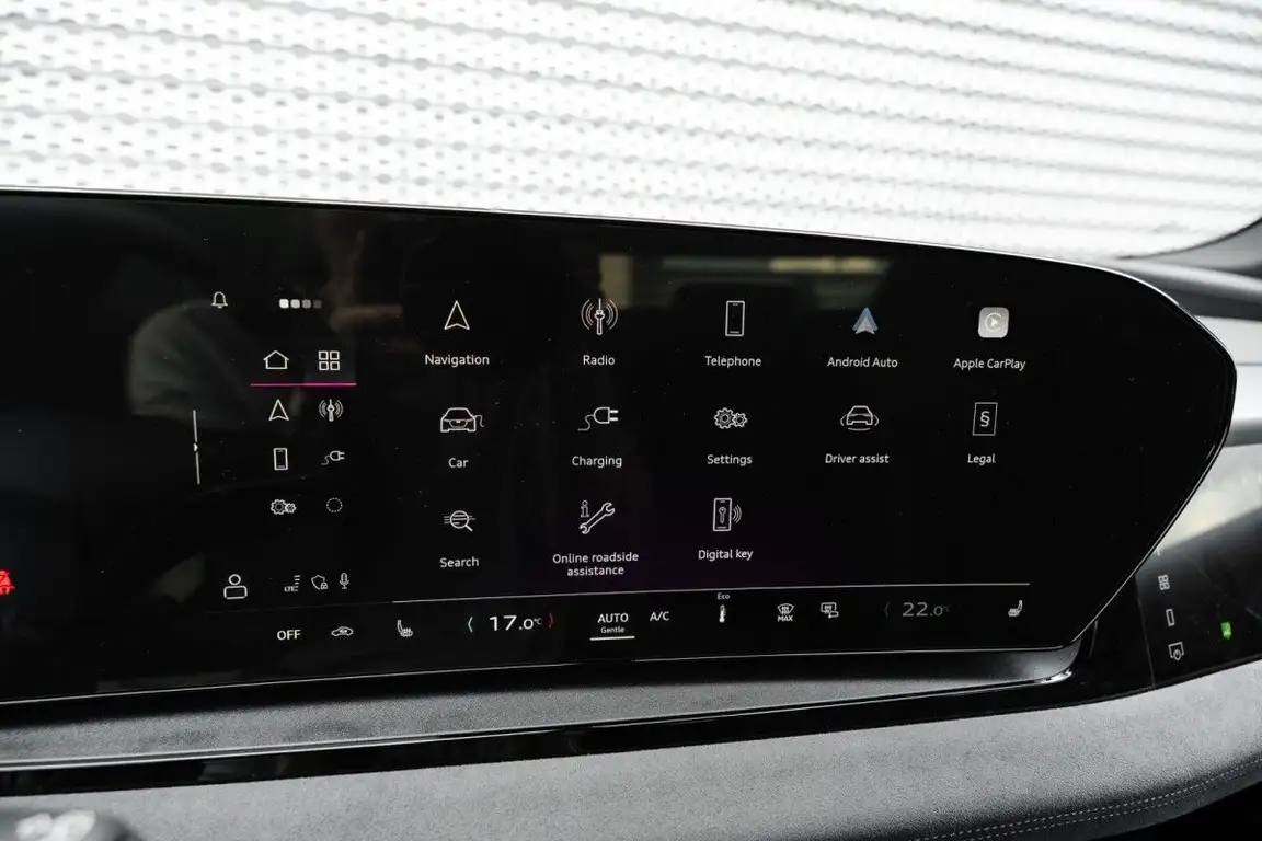 AUDI Q6 E-TRON