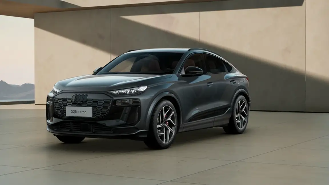 AUDI E-TRON