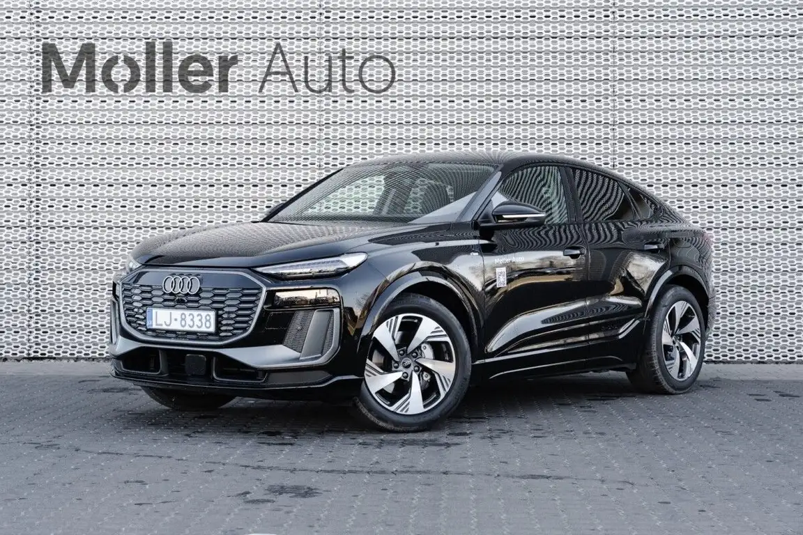 AUDI Q6