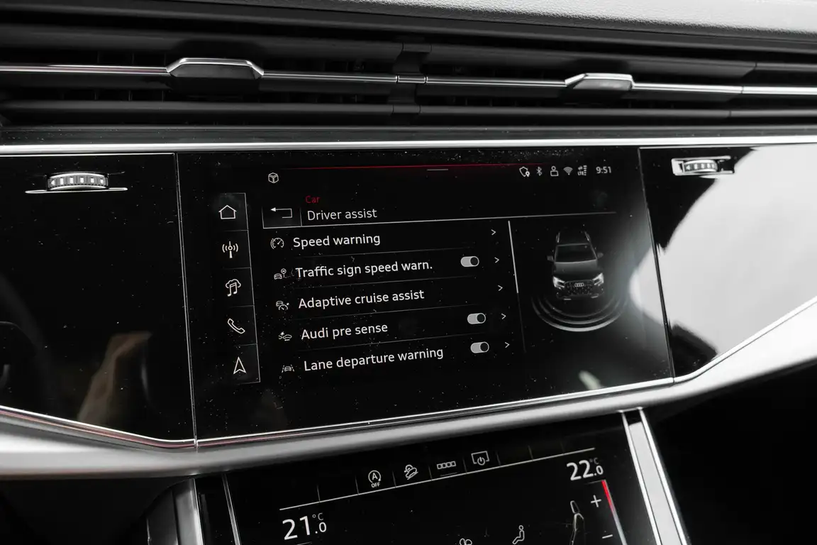 AUDI Q7