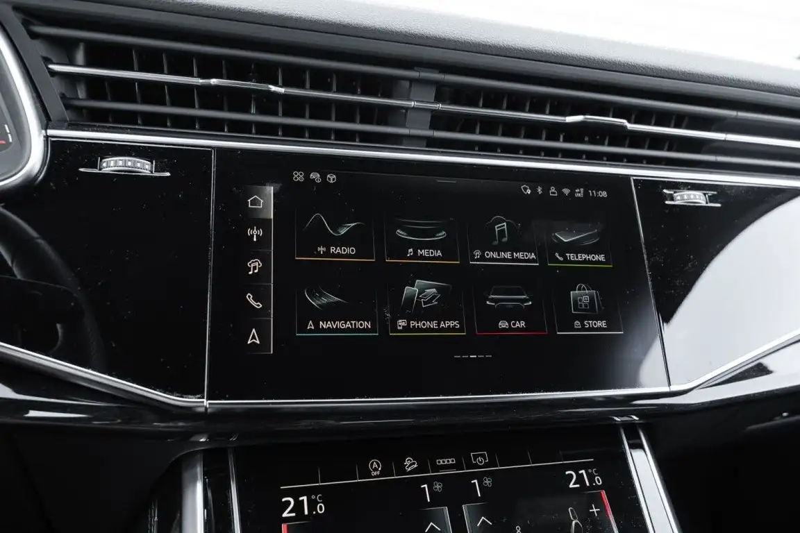 AUDI Q7