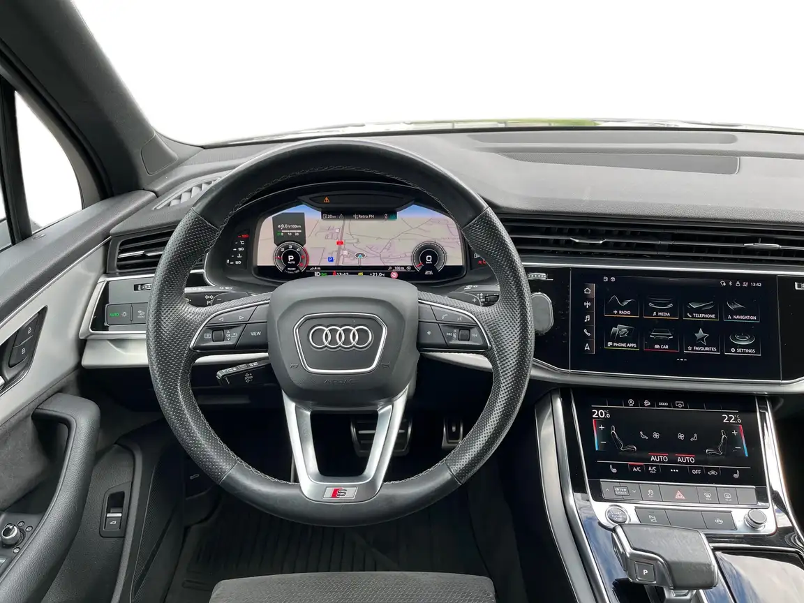 AUDI Q7