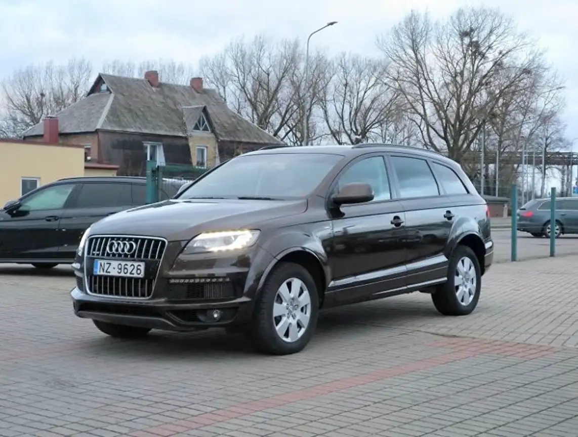 AUDI Q7