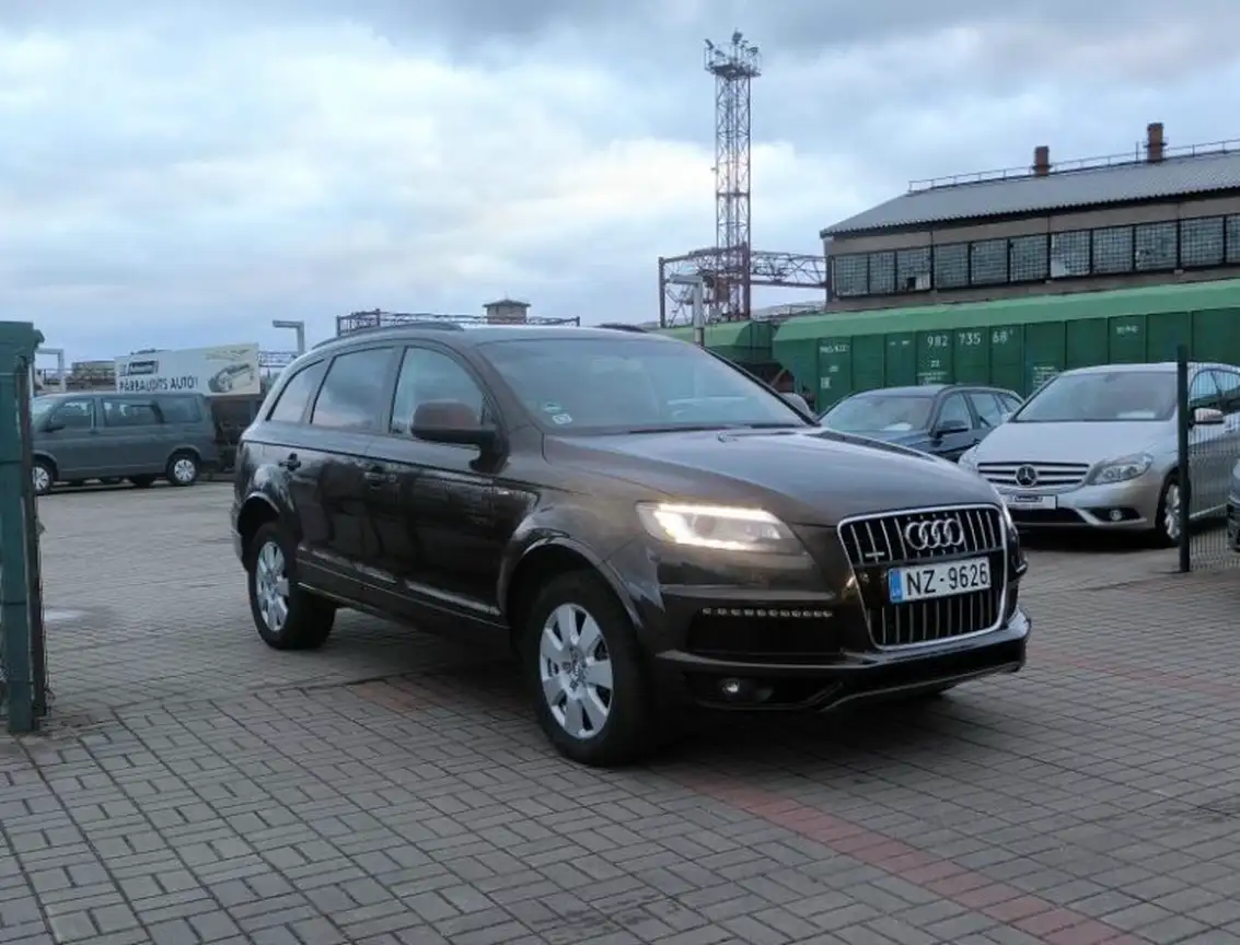 AUDI Q7