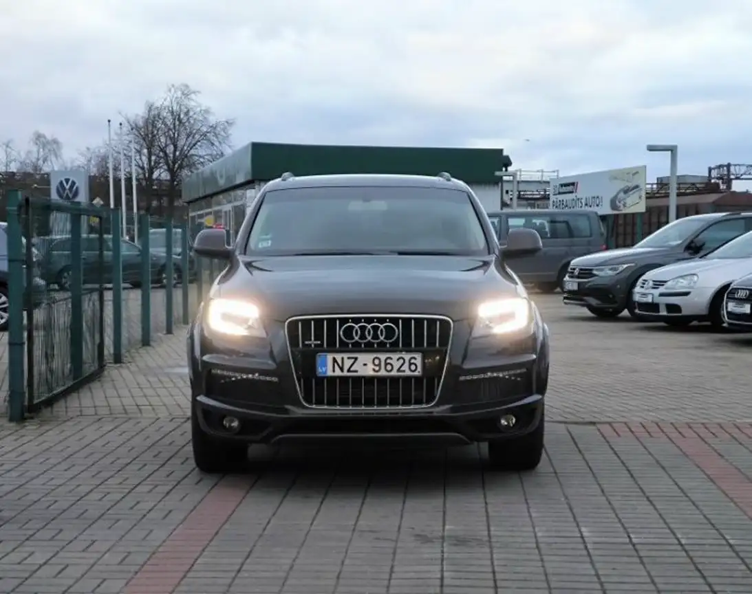 AUDI Q7